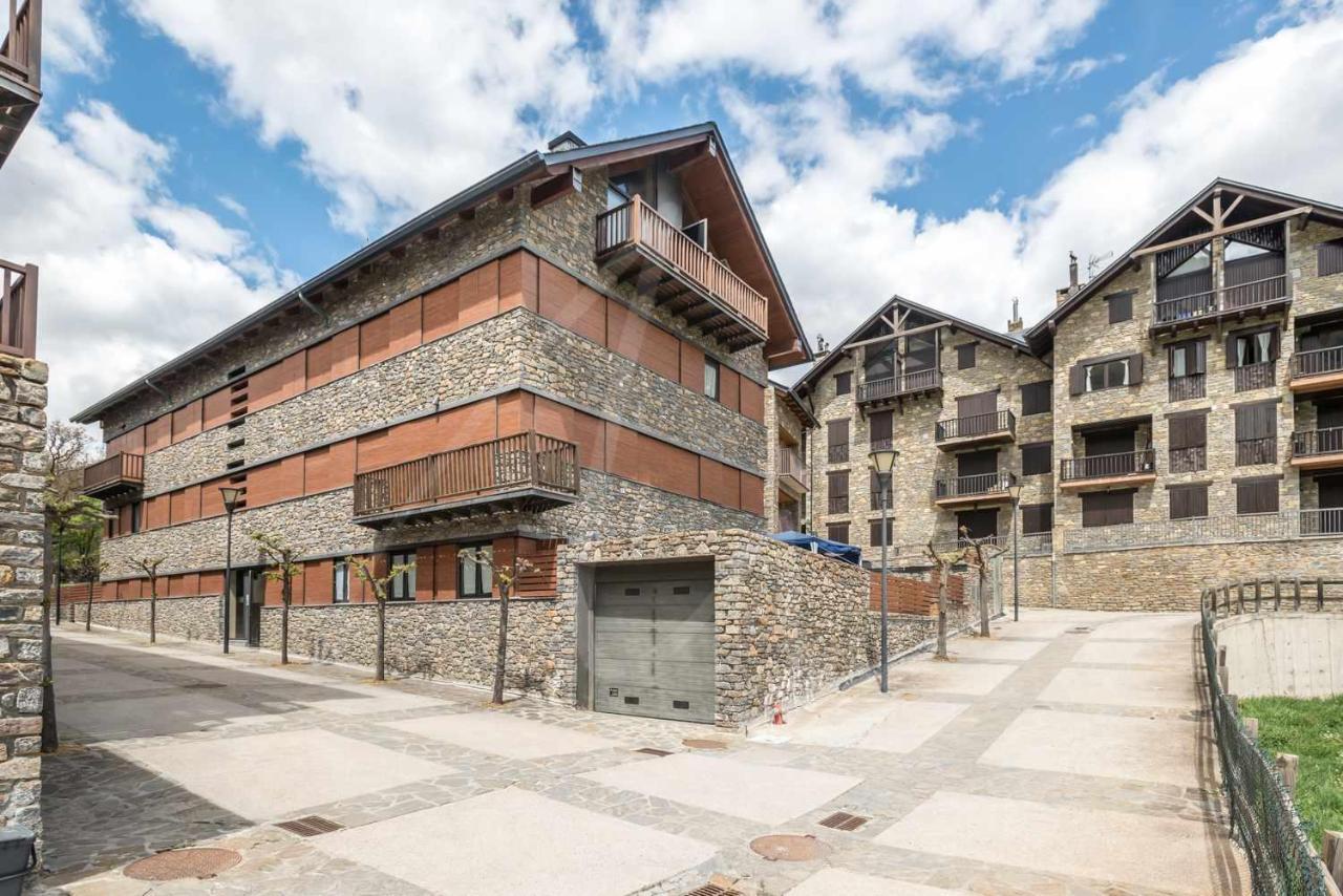 Aneu By Seamount Rentals Valencia D'Aneu 외부 사진